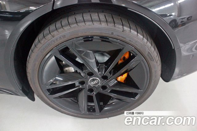 Audi S e-tron GT из Кореи Encar